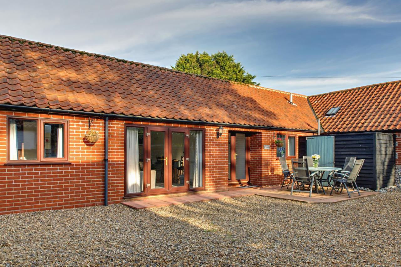Anvil & Stable Cottages Felbrigg Bagian luar foto